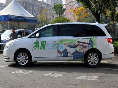 利辛户外车贴喷绘如何保持效果?